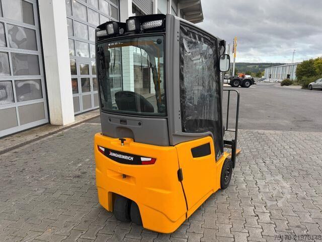 Heftruck Jungheinrich EFG 215 / Triplex: 4.25m! / SS / nur 2.819h!