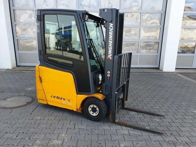 Heftruck Jungheinrich EFG 215 / Triplex: 4.35m! / SS / nur 2.054h!