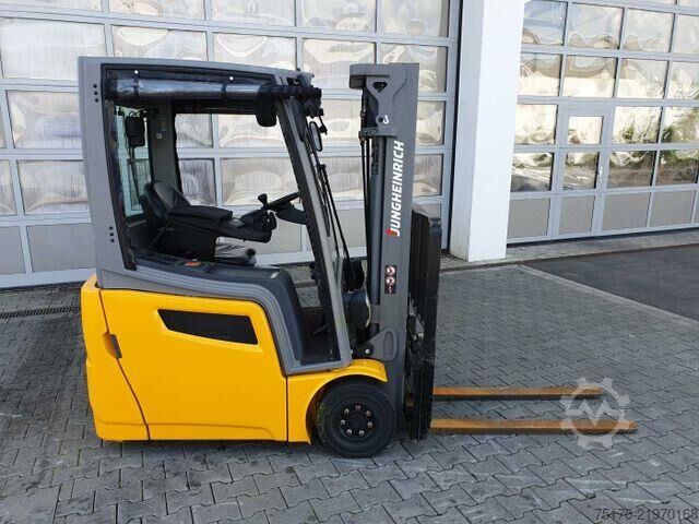 Motostivuitor Jungheinrich EFG 215 / Triplex: 4.25m! / SS / nur 3.488h!