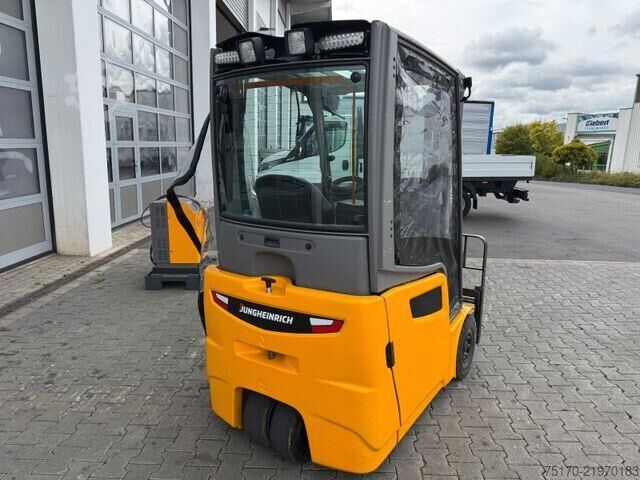 Motostivuitor Jungheinrich EFG 215 / Triplex: 4.25m! / SS / nur 3.298h!