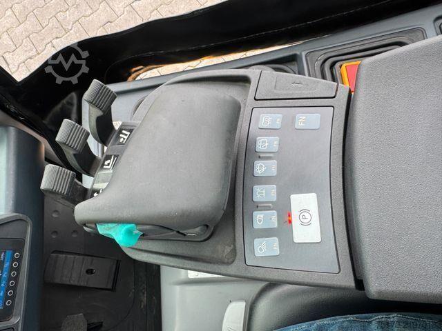 Motostivuitor Jungheinrich EFG 215 / Triplex: 4.25m! / SS / nur 3.298h!