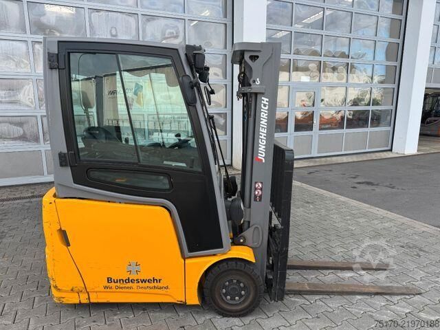 Motostivuitor Jungheinrich EFG 215 / Triplex: 4.25m! / SS / nur 716h!
