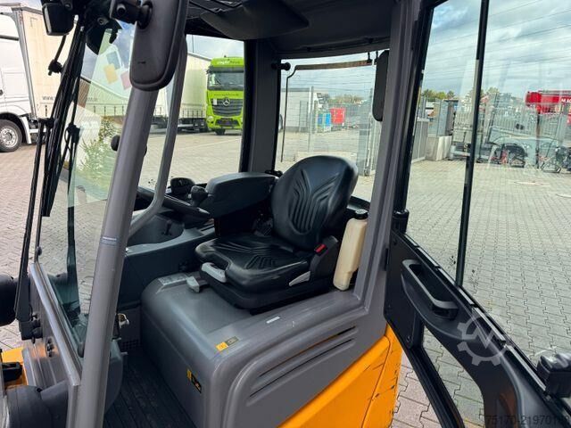 Motostivuitor Jungheinrich EFG 215 / Triplex: 4.25m! / SS / nur 716h!