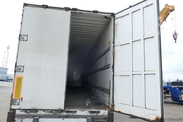 Skříňový návěs KRONE SD, Isoliert, Türen, BPW, Luftfederung, 13.62m