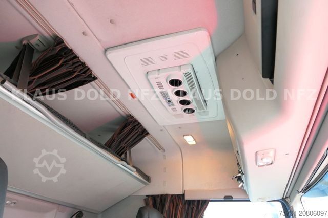 Standard tractor unit DAF XF 530 Retarder XL-Tank Standklima Euro 6