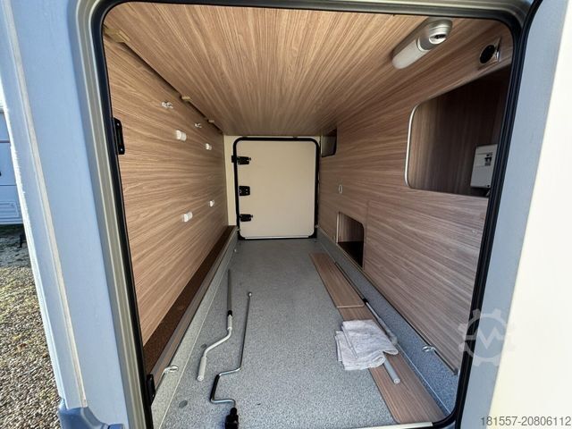 Semi-integrated camper BÜRSTNER Delfin IT 690 G Klima, AHK, SAT/TV, Navi,Markise