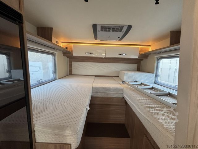 Semi-integrated camper BÜRSTNER Delfin IT 690 G Klima, AHK, SAT/TV, Navi,Markise