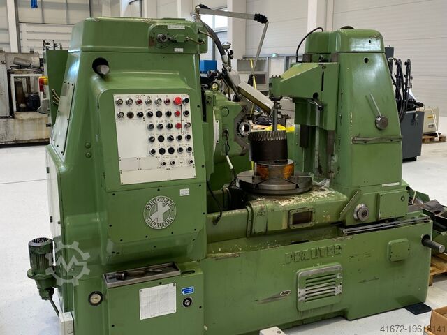 Machine à tailler les engrenages - verticale PFAUTER P 630