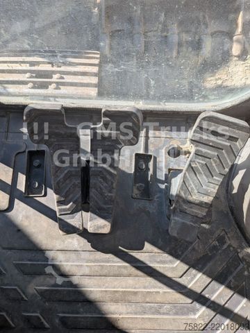 Pásový bagr VOLVO EC 220 / SW + 2 Löffel