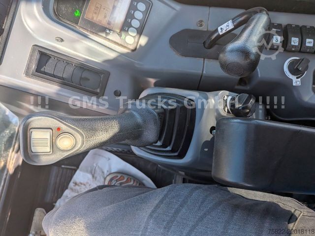 Minikotró YANMAR VIO 33 - 6 / POWERTILT / 3 Löffel / D-Maschine