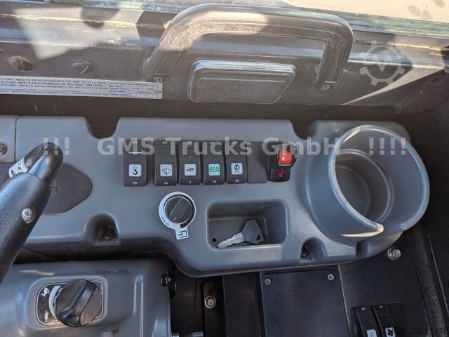 Minikotró YANMAR VIO 33 - 6 / POWERTILT / 3 Löffel / D-Maschine