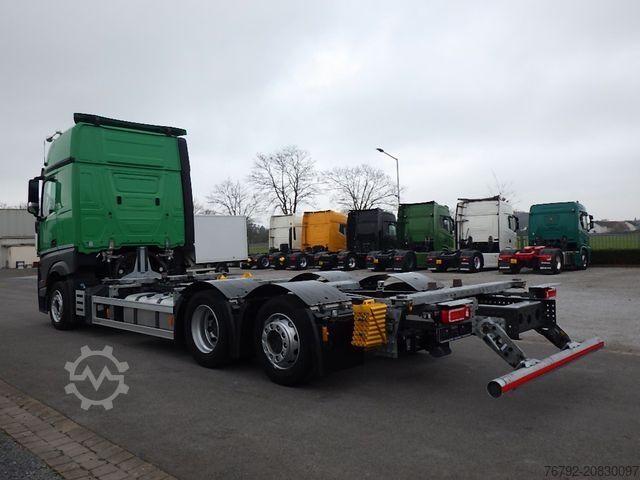 Lastbilchassis MERCEDES-BENZ 2542 LnR Jumbo-BDF/Giga/Ret/AHK/Lenkachse/Standk