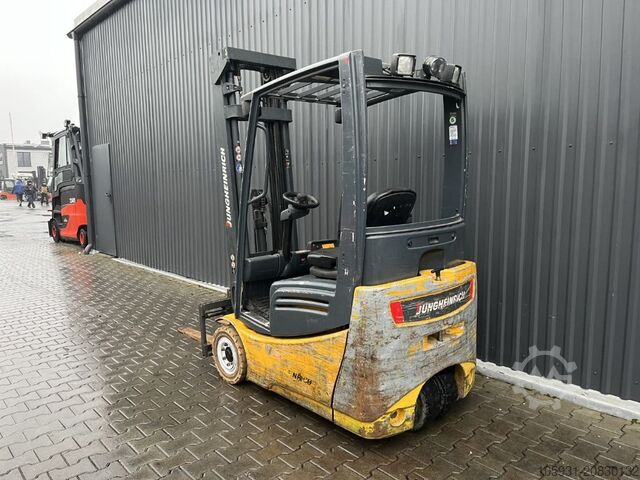 Ηλεκτρικό περονοφόρο 3 τροχούς Jungheinrich EFG215