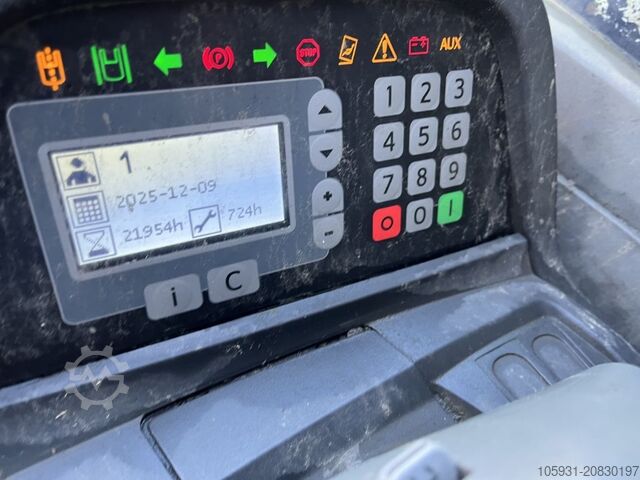 περονοφόρο ανυψωτικό με μετατόπιση ιστού BT RRE140H