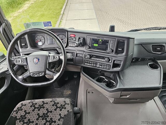 Standaard trekker SCANIA R460 RET. NIGHT A/C SUPER