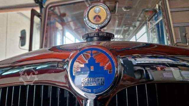 Autobus granturismo  Oldtimer Paket Saurer LC 4 und Volvo B 10 Lauber