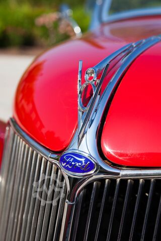 Klasični automobil FORD 1936 V.8 Roadster deluxe