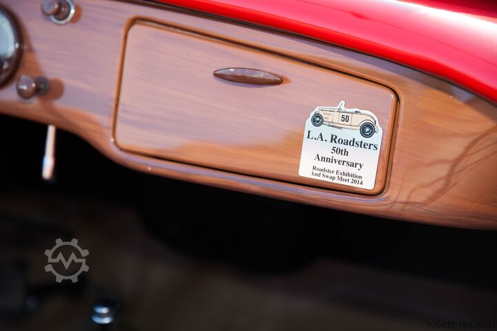 Klasični automobil FORD 1936 V.8 Roadster deluxe