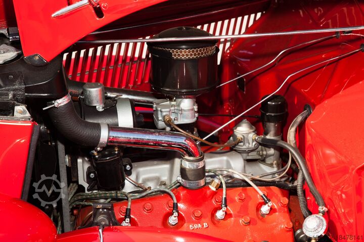 Klasični automobil FORD 1936 V.8 Roadster deluxe