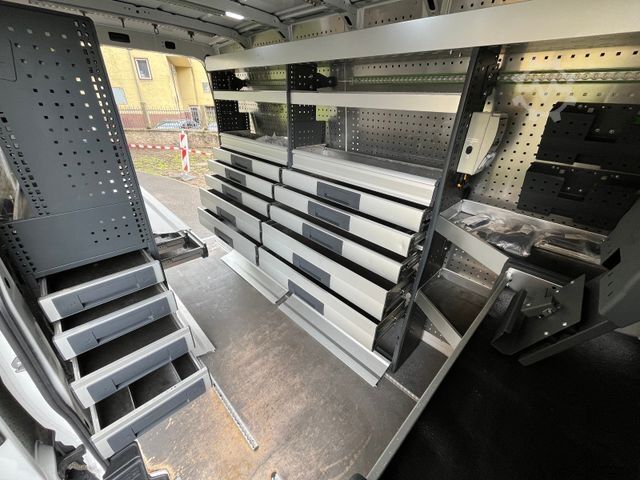 Komercijalno vozilo sa visokim krovom VOLKSWAGEN CRAFTER 2.0 TDI BOTT REGALS. STANDHZG. NAVI PDC