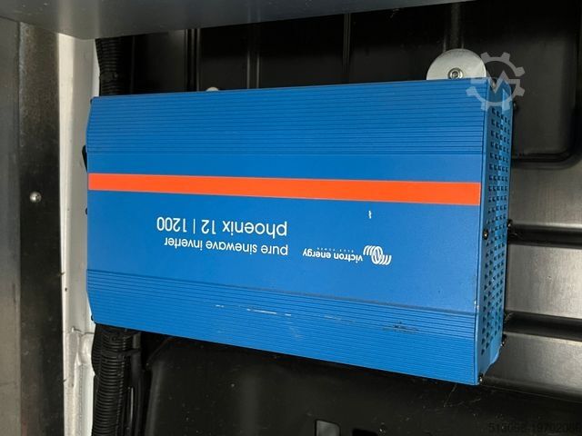 Komercijalno vozilo sa visokim krovom VOLKSWAGEN CRAFTER 2.0 TDI BOTT REGALS. STANDHZG. NAVI PDC