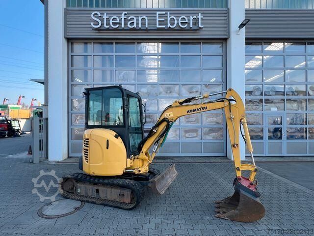 Minikotró Komatsu PC26MR-3 / 2.032h / Tieflöffel