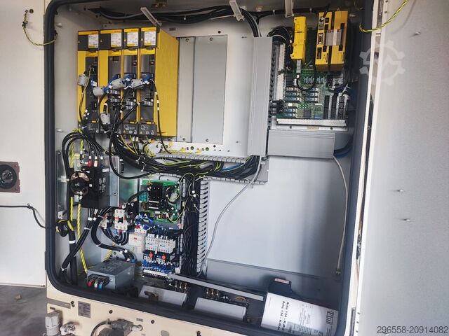 Vertikalt bearbetningscenter FANUC Robodrill Alpha T21iFa