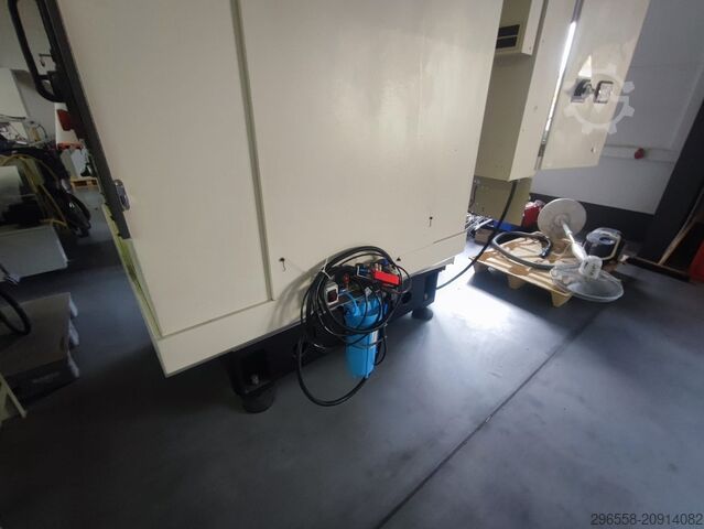 Centro de mecanizado vertical FANUC Robodrill Alpha T21iFa