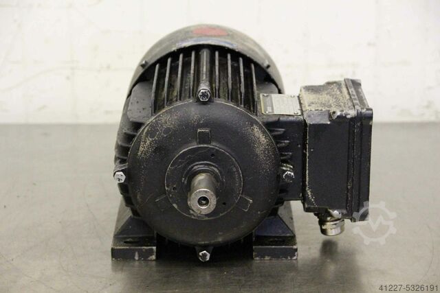 Motor elétrico 1,5 kW 1420 Rpm Artho D 90 L4-BR