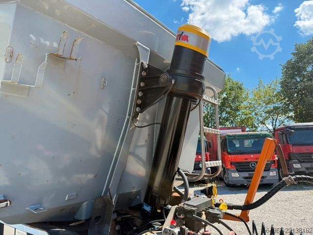 Semirimorchio ribaltabile SCHWARZMÜLLER SK Kippauflieger Liftachse