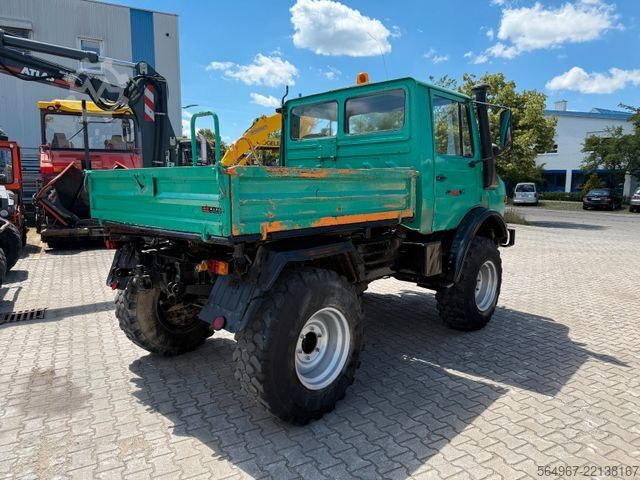 Driezijdige kipper bestelwagen MERCEDES-BENZ U1200 Unimog 3-Seiten-Kipper