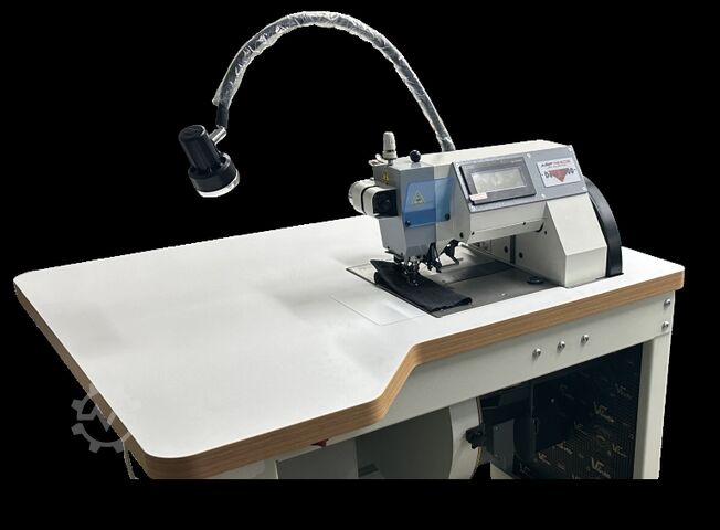 Machine à coudre AMF S4002-ISBH