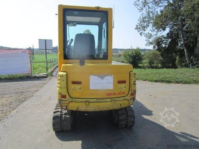 Mini kotrógép Takeuchi TB 235 - POWERTILT + hydr. Schnellwechsler + 3 Löf