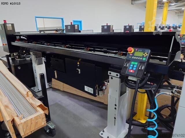 Tour cnc poupée mobile TORNOS GT 13