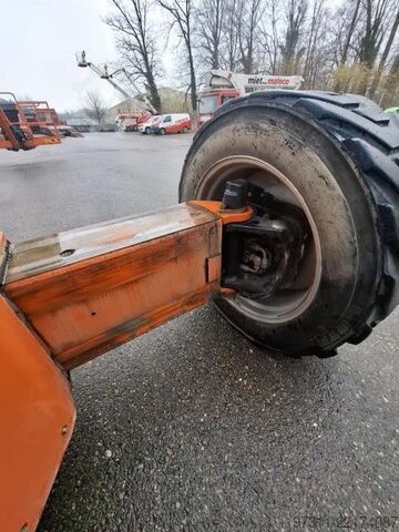 Piattaforma telescopica JLG 1350SJP