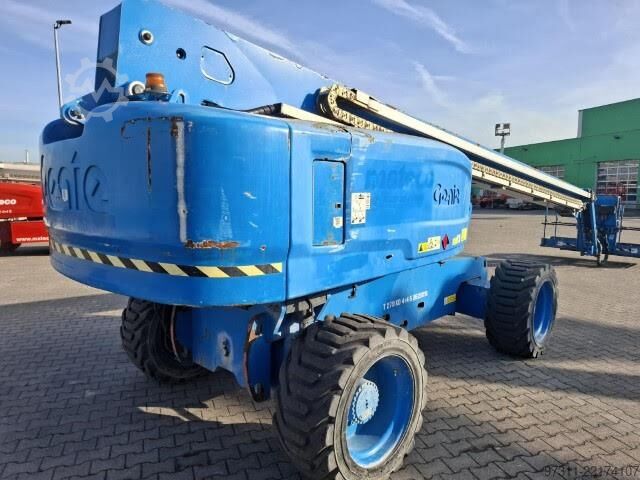  Genie S-85