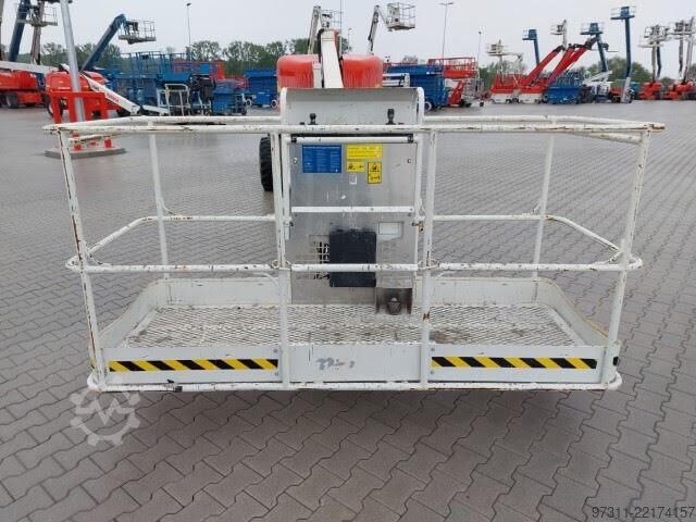 Telescopic boom lift Genie S-45