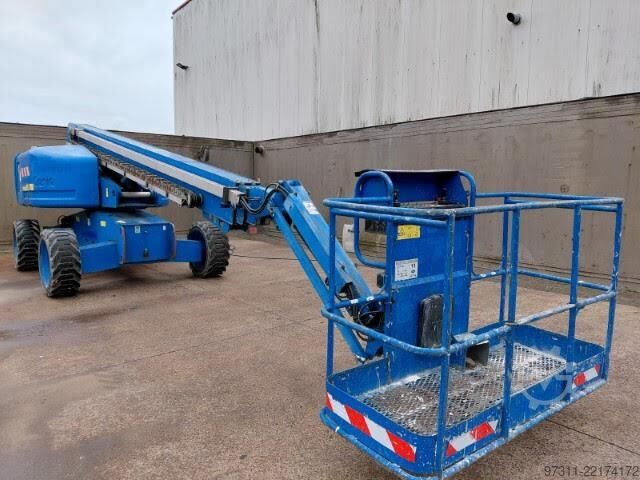Telescopic boom lift Genie S-65