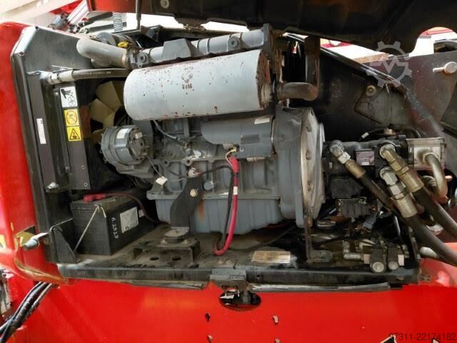 Articulated boom lift JLG 600AJ