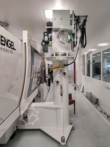 Macchina per lo stampaggio a iniezione ENGEL e-victory 2440/300