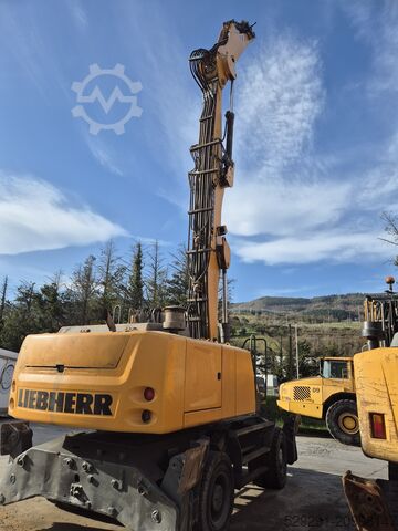 χειριστής υλικών LIEBHERR LH30M