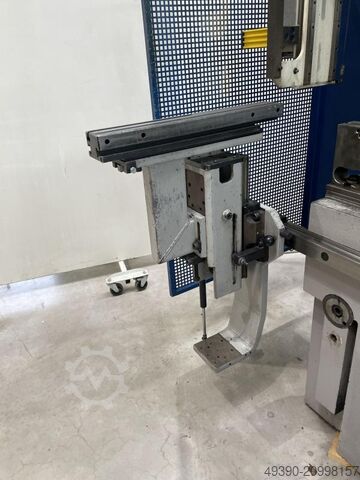 Prensa plegadora CNC, máquina de doblado con matriz, prensa de plegado, banco de plegado, banco de d BEYELER - BYSTRONIC PR 8 (2500 kN x 3100 mm)