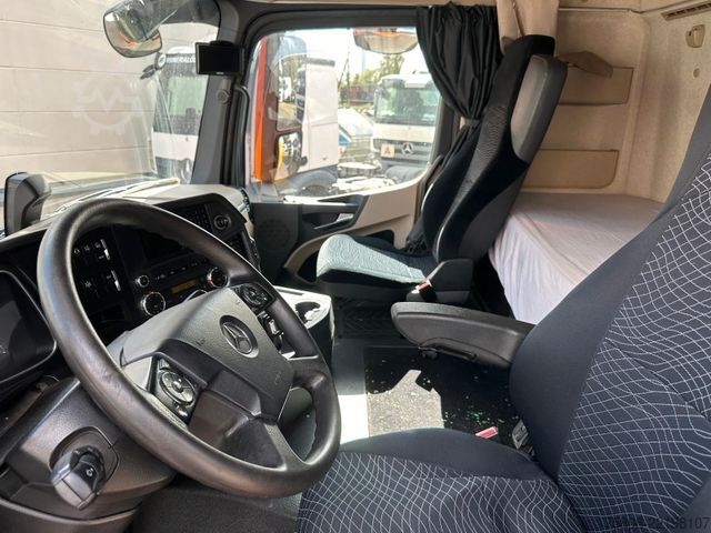 Standaard trekker MERCEDES-BENZ Actros 1845 Nebenantrieb Schubbodenhydraulik ACC