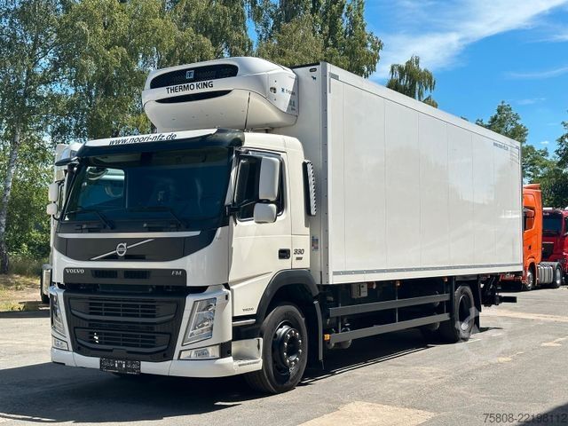 Chladírenský vůz VOLVO FM330 E6D Tiefkühler 8,20m Thermoking T1200 ACC
