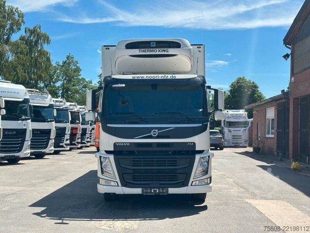 Chladírenský vůz VOLVO FM330 E6D Tiefkühler 8,20m Thermoking T1200 ACC