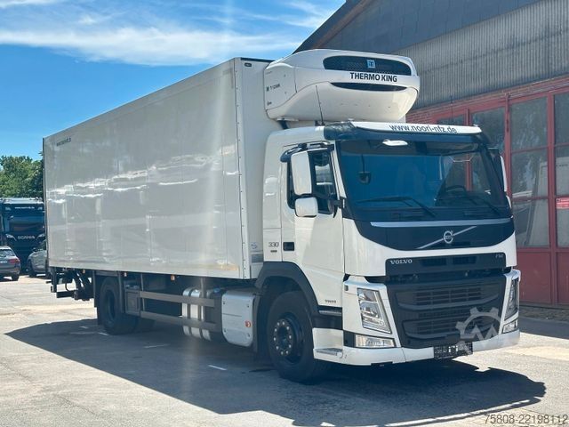 Chladírenský vůz VOLVO FM330 E6D Tiefkühler 8,20m Thermoking T1200 ACC