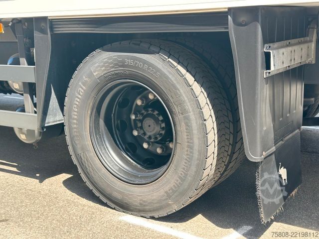 Chladírenský vůz VOLVO FM330 E6D Tiefkühler 8,20m Thermoking T1200 ACC
