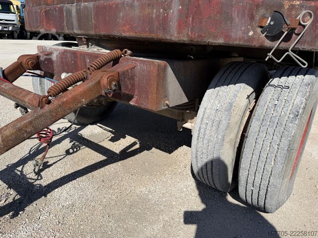 Semirremolque de plataforma baja para el transporte de maquinaria de construcción CTC RP26S