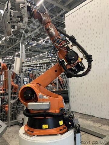 Robot industriale KUKA KR240L210-2 2000