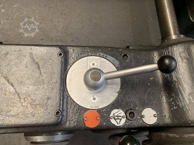 Vertikale Schlitzmaschine GSP 743